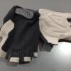 GUANTE DEPORTIVO DEDO CORTADO LISO "M"